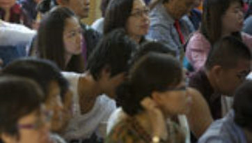 Второй день учений Его Святейшества Далай-ламы для буддистов из Юго-Восточной Азии