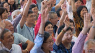 Первый день учений Его Святейшества Далай-ламы для последователей из Тайваня