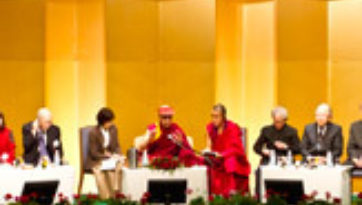 В Токио продолжился диалог Его Святейшества Далай-ламы с японскими учеными