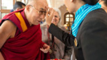 Далай-лама посетил литературный фестиваль в Джайпуре