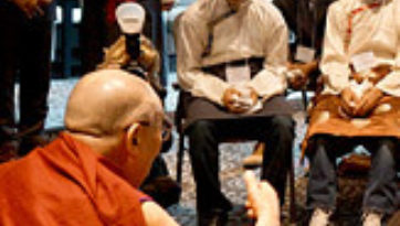 Его Святейшество Далай-лама встретился с тибетскими студентами в Портленде в штате Орегон