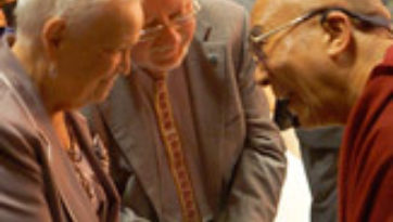 Путь к миру и счастью в глобальном обществе