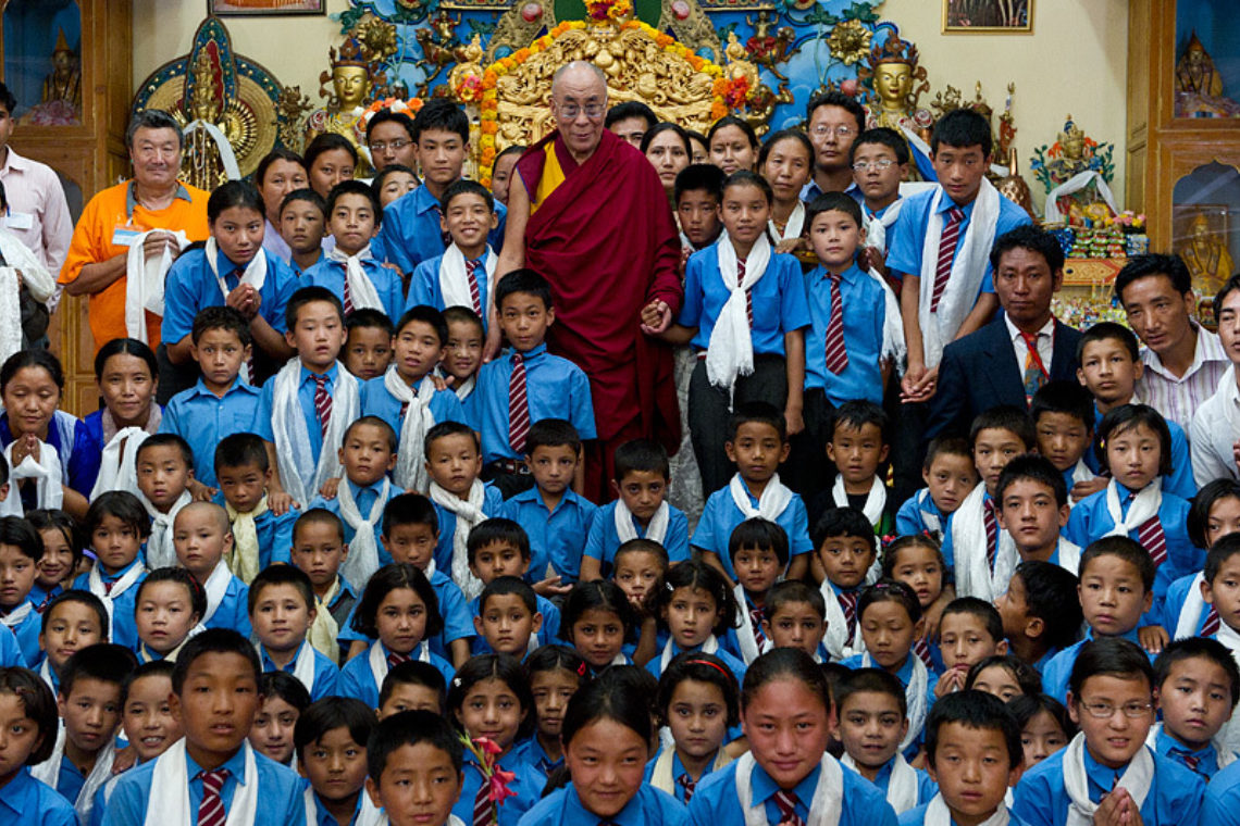 2010 08 16 11Kais Monastery Dagpo Shedrupling School Children