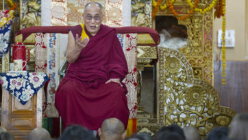 Далай-лама отвечает на вопросы буддистов из Юго-Восточной Азии