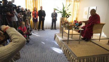 Далай-лама о женщинах и семье. В шутку и всерьез