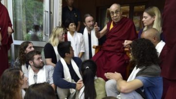 Далай-лама. Как мы создаем для себя проблемы?