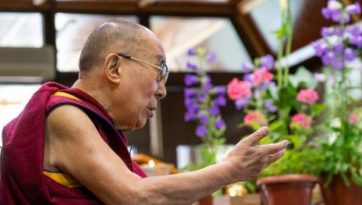 «Жизнестойкость, сострадание и наука ради исцеления». Диалог Далай-ламы и Ричарда Дэвидсона