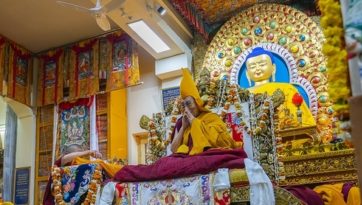 Подношение молебна о долгой жизни