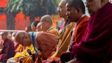 Молебен о мире во всем мире