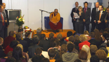 Встреча российских буддистов с Далай-ламой в Финляндии