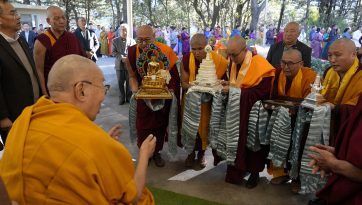 Встреча с монгольскими геше из монастыря Дрепунг Гоманг